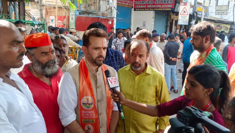 Shivaji Maharaj Team at Secunderabad Dharna to Protect Hindu Temples